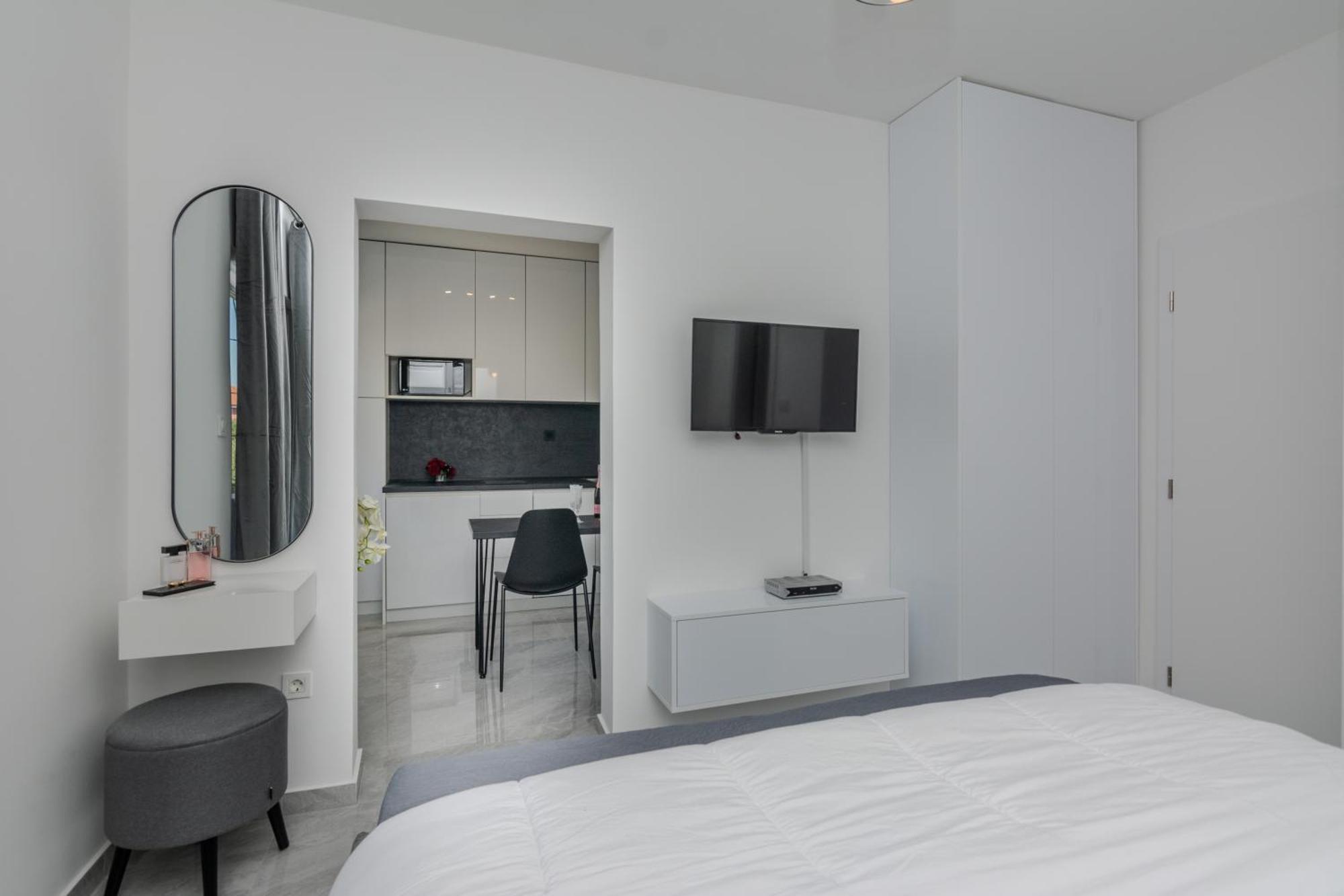 Apartments Andelka 比比涅 外观 照片