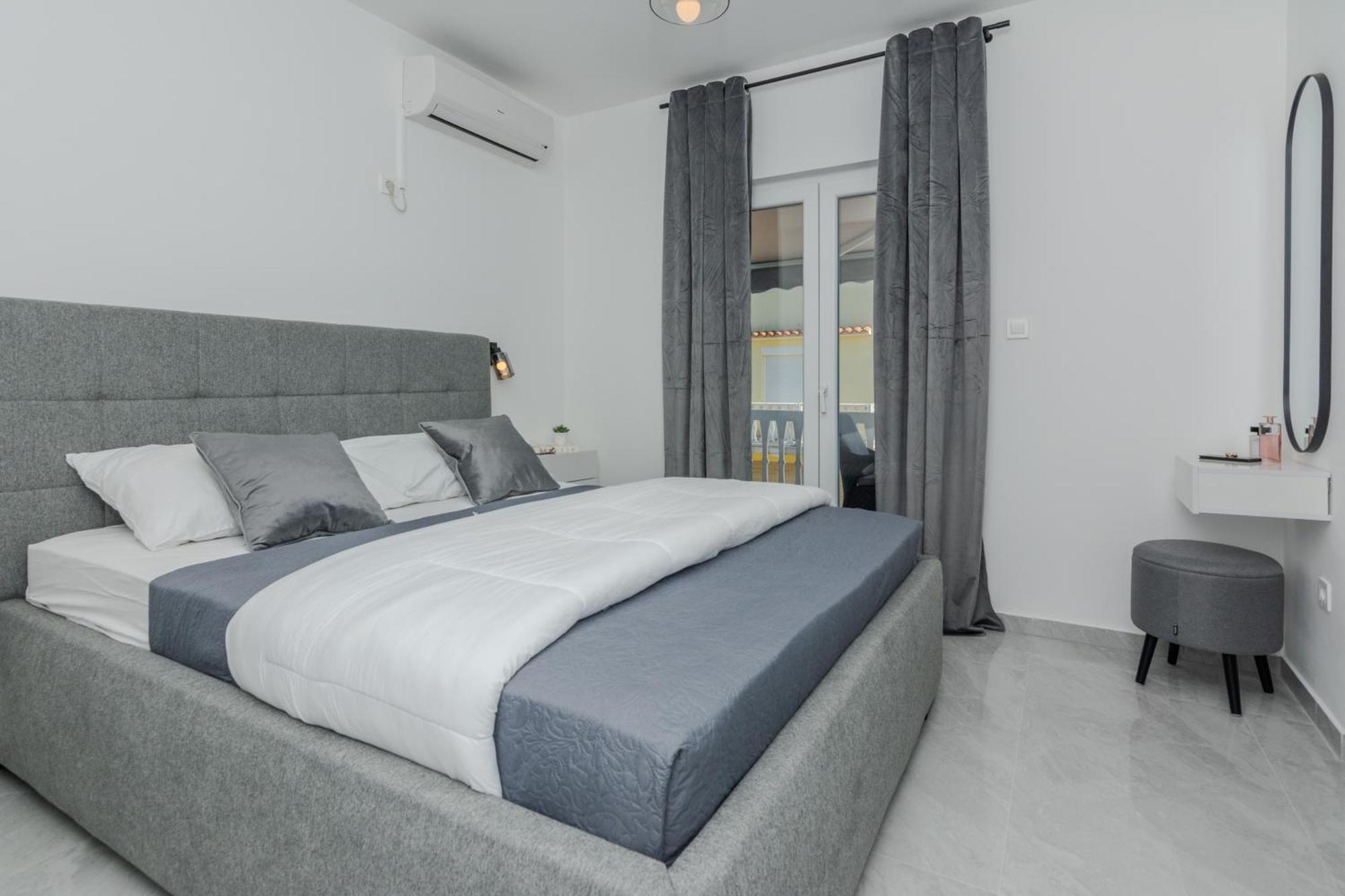 Apartments Andelka 比比涅 外观 照片