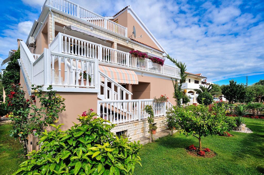 Apartments Andelka 比比涅 外观 照片